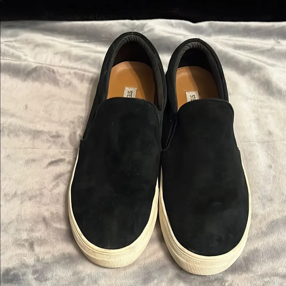 Steve Madden Gills Platform Slip-On Sneaker